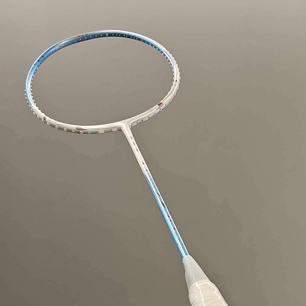 Victor AuraSpeed 90F Badminton Racket - badminton racket review