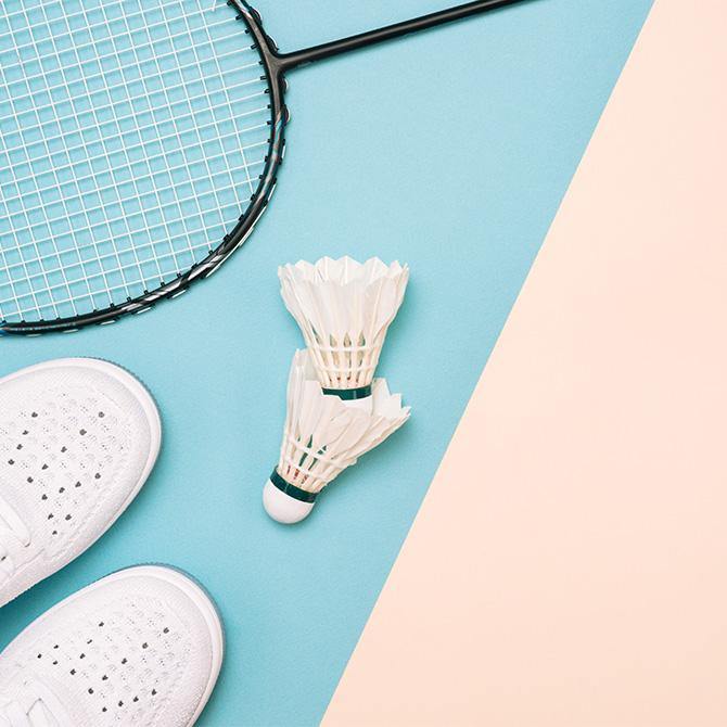 HOW TO CHOOSE A BADMINTON RACKET - badminton racket review