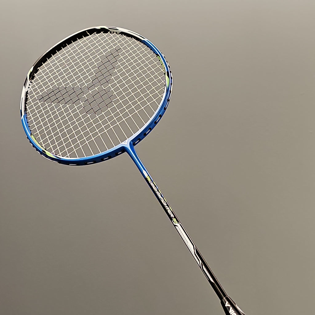 Victor Thruster Light Fighter 30f 6u Badminton Racket - badminton racket review