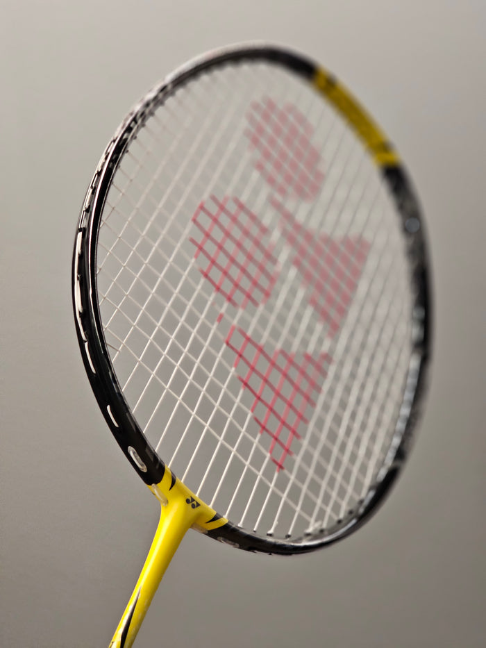 Batman Racket Play Yonex | badminton racket review