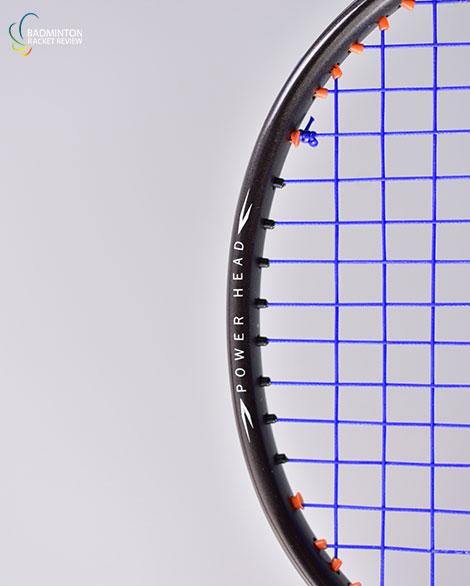 Apacs Force II Max 4u badminton racket