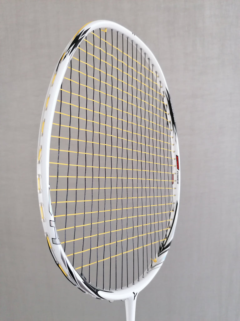 Y3 Racket YangYang/Young Y-Flash 100 4u Badminton Racket | badminton racket review