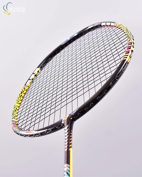 Kumpoo War 8 Badminton Racket 